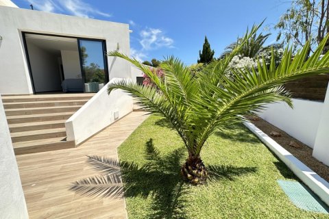 Villa for sale Javea, Alicante, Spain 4 bedrooms, 220 sq.m. No. 112969 - photo 5