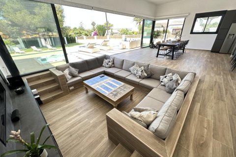 Villa for sale Javea, Alicante, Spain 4 bedrooms, 220 sq.m. No. 112969 - photo 16