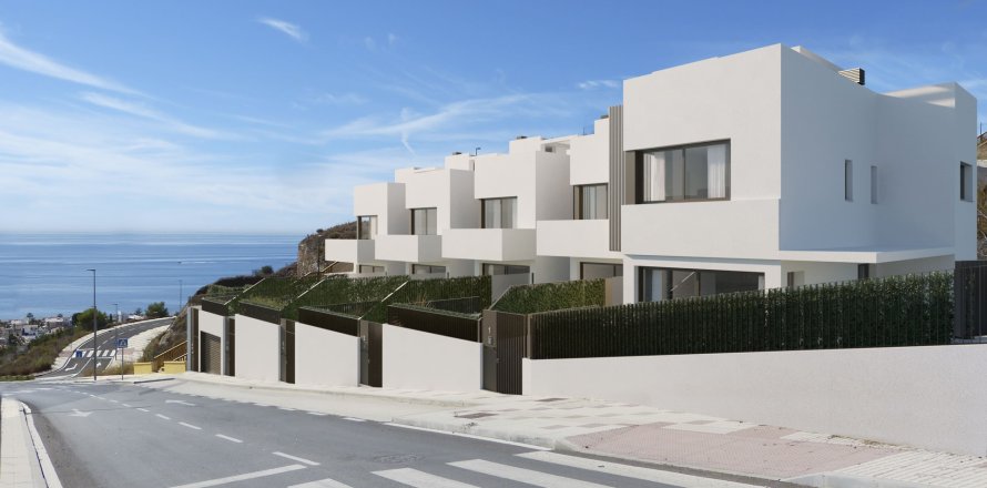 Apartment à Rincon de la Victoria, Malaga, Espagne 4 chambres, 265 m2 No. 136174