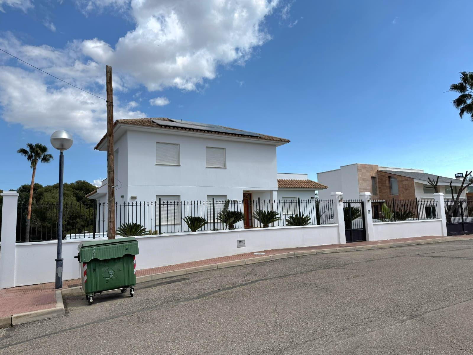 Casa a Totana, Murcia, Spagna 4 camere da letto, 440 mq. N° 195184
