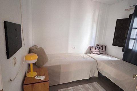 Bungalow for sale in Torrevieja, Alicante, Spain 2 bedrooms, 55 sq.m. No. 195182 - photo 7