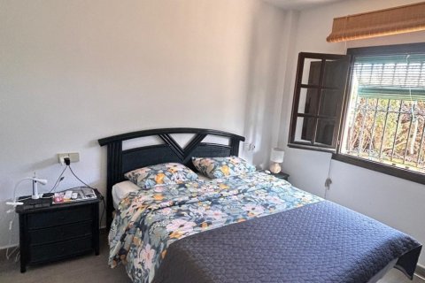 Bungalow for sale in Torrevieja, Alicante, Spain 2 bedrooms, 55 sq.m. No. 195182 - photo 9