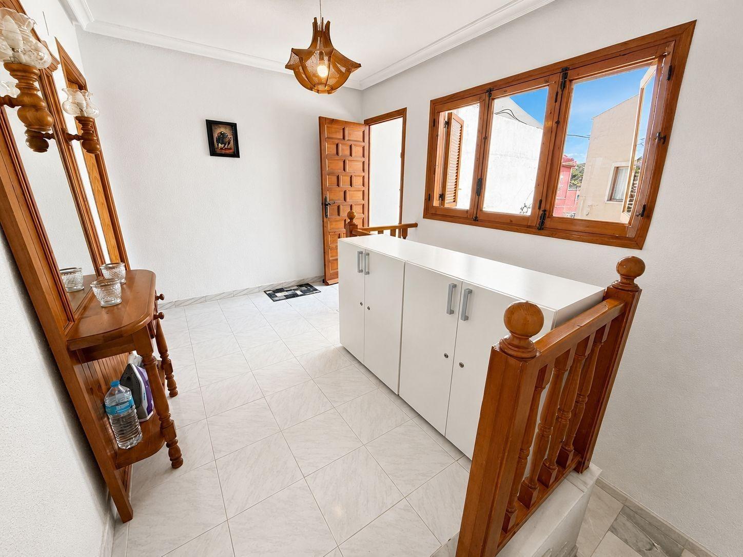 Ático en Torrevieja, Alicante, España 2 dormitorios, 117 m2 No. 195181