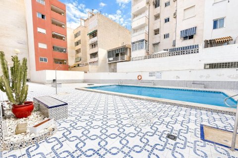 Penthouse in Torrevieja, Alicante, Spain 2 bedrooms, 117 sq.m. No. 195181