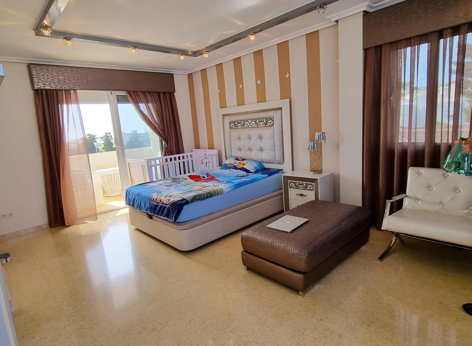 Apartament w Torrevieja, Alicante, Hiszpania 670 mkw. nr 195183