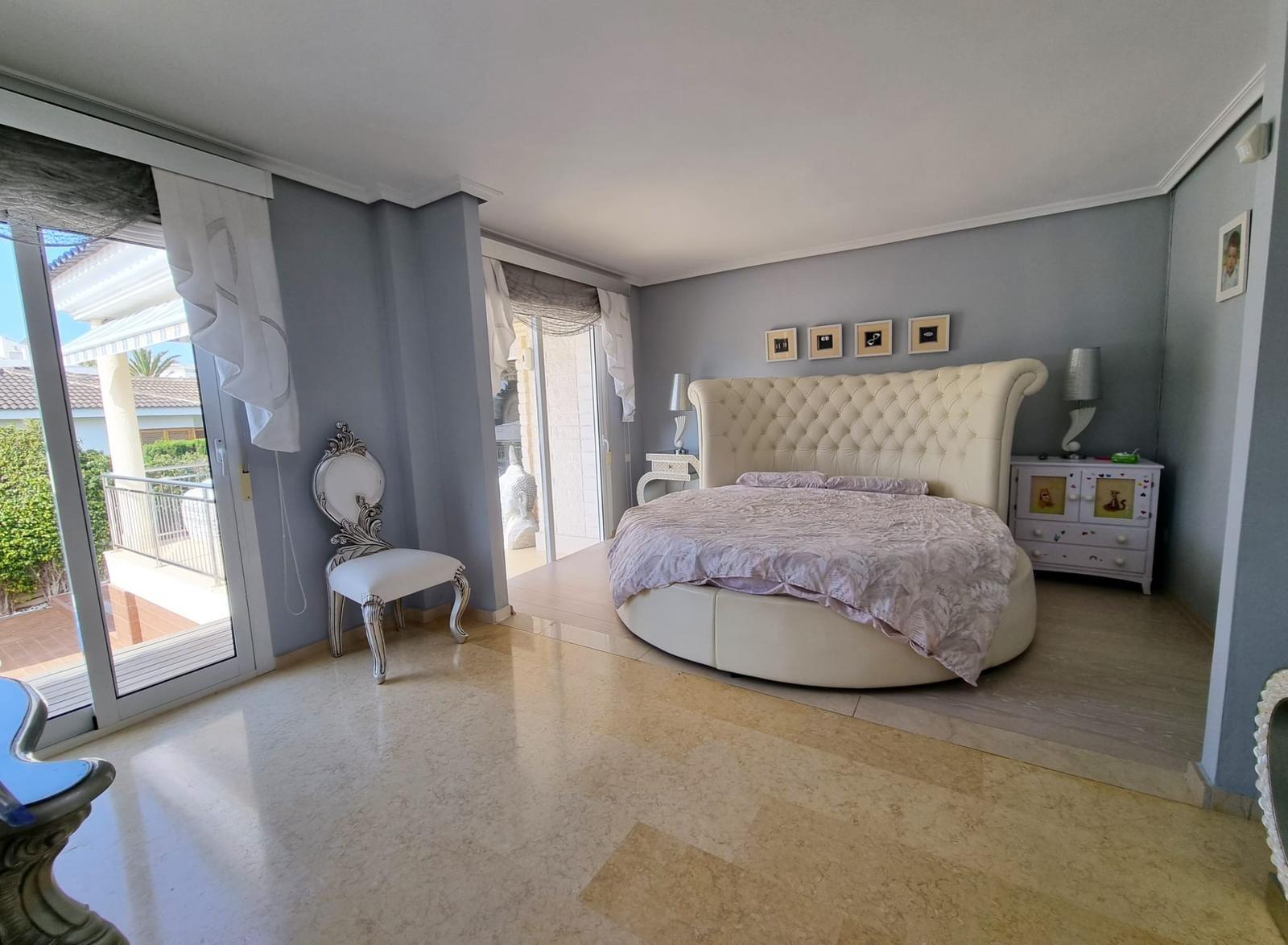 Apartament w Torrevieja, Alicante, Hiszpania 670 mkw. nr 195183
