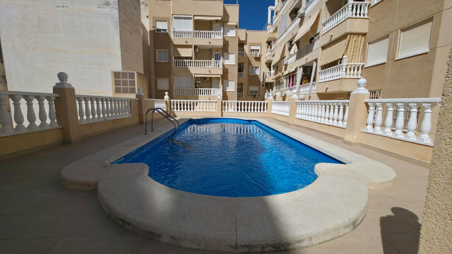 Appartamento a Torrevieja, Alicante, Spagna 3 camere da letto, 86 mq. N° 195185
