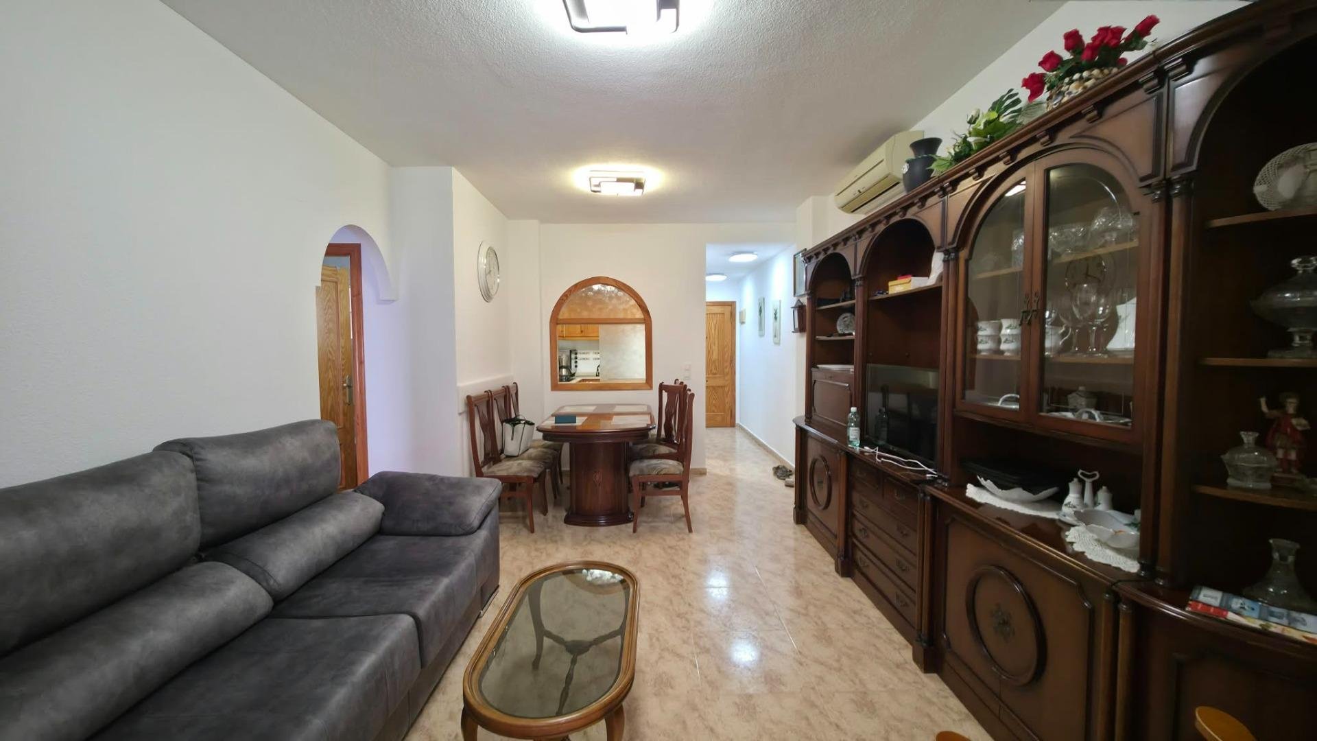 Appartamento a Torrevieja, Alicante, Spagna 3 camere da letto, 86 mq. N° 195185