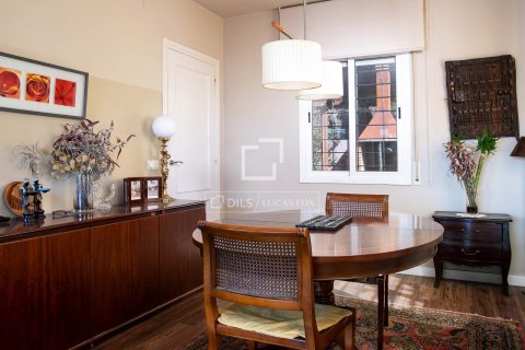 Villa for sale in Teia, Barcelona, Spain 6 bedrooms, 354 sq.m. No. 150514 - photo 11