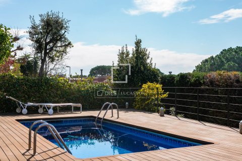 Villa for sale in Teia, Barcelona, Spain 6 bedrooms, 354 sq.m. No. 150514 - photo 29