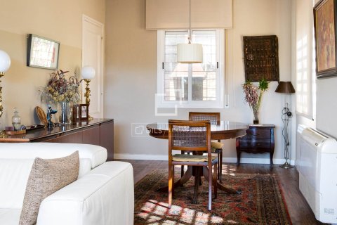 Villa for sale in Teia, Barcelona, Spain 6 bedrooms, 354 sq.m. No. 150514 - photo 9