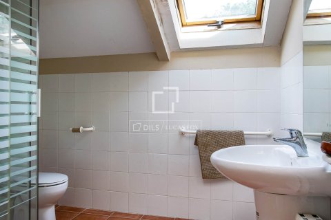 Villa for sale in Teia, Barcelona, Spain 6 bedrooms, 354 sq.m. No. 150514 - photo 22