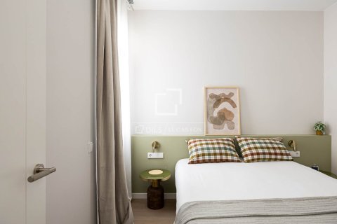 Apartment à vendre à Barcelona, Espagne, 3 chambres, 103 m2 No. 150512 - photo 13