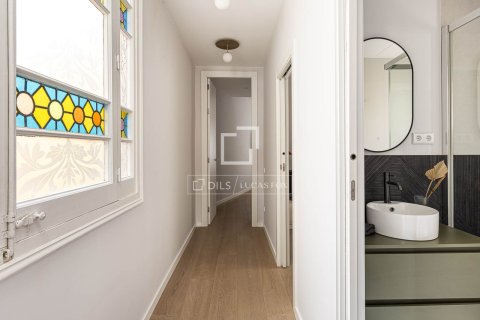 Apartment à vendre à Barcelona, Espagne, 3 chambres, 103 m2 No. 150512 - photo 9