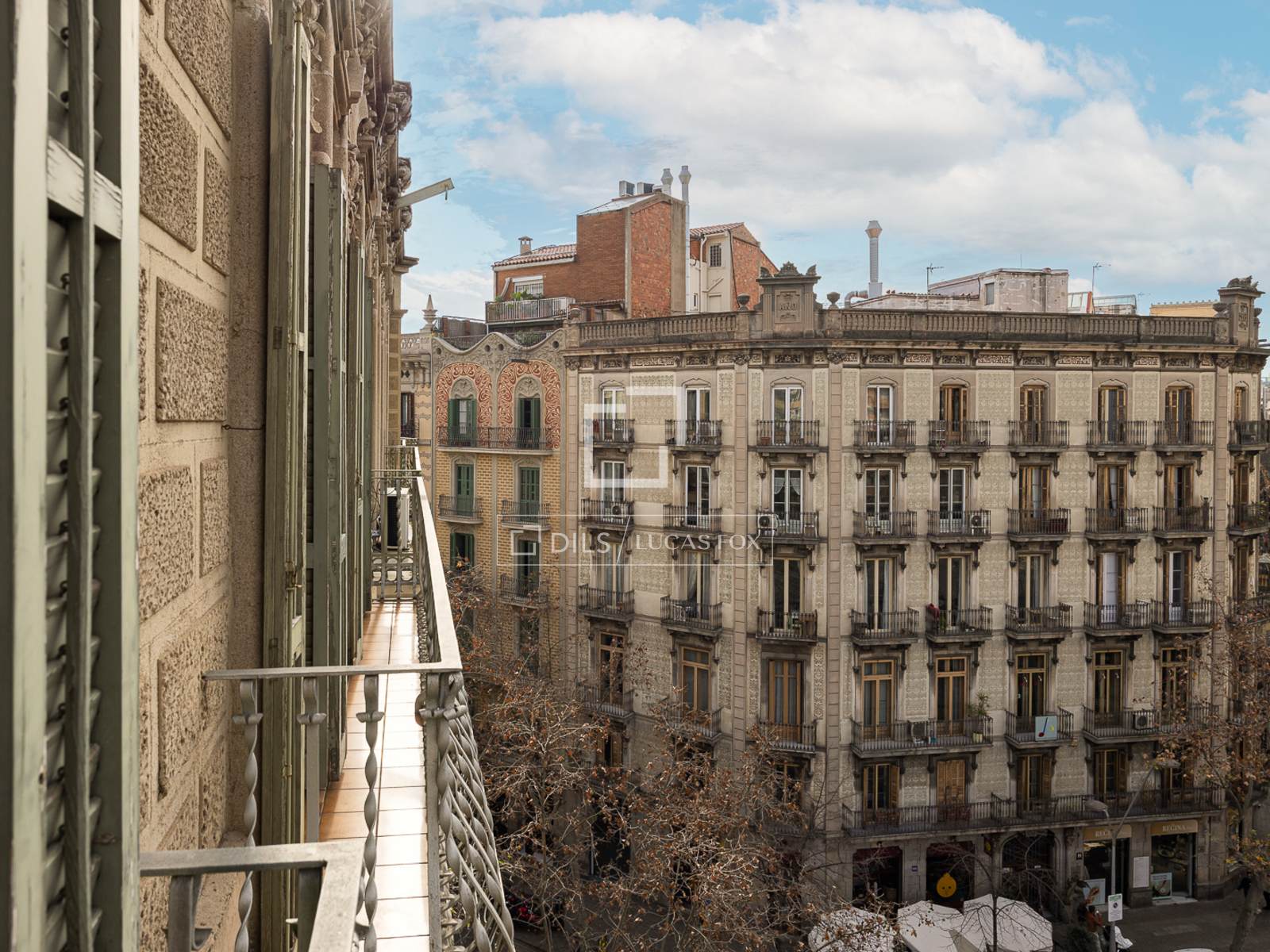 Lägenhet i Barcelona, Spanien 3 sovrum, 103 kvm. Nr. 150512