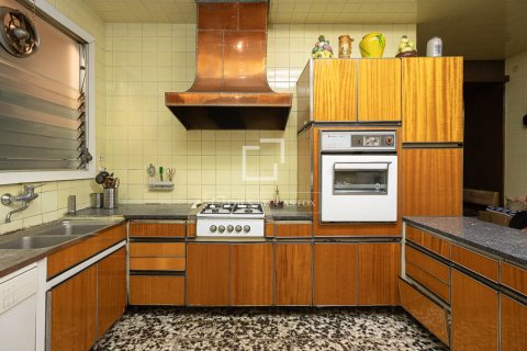 Dzīvoklis pārdošanā Barcelona, Spānijā 4 istabas, 198 m2 Nr. 150513 - attēls 17