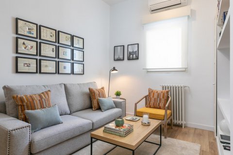 Apartment à vendre Madrid, Espagne, 1 chambre, 60 m2 No. 67420 - photo 3