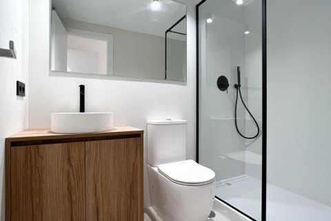 Apartment for sale in Madrid, Spain 2 bedrooms, 103 sq.m. No. 67419 - photo 9