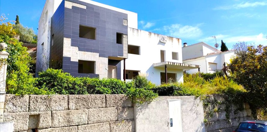 House in Arenys de Mar, Barcelona, Spain 1 bedroom, 452 sq.m. No. 167203