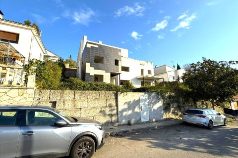 House for sale in Arenys de Mar, Barcelona, Spain 1 bedroom, 452 sq.m. No. 167203 - photo 3