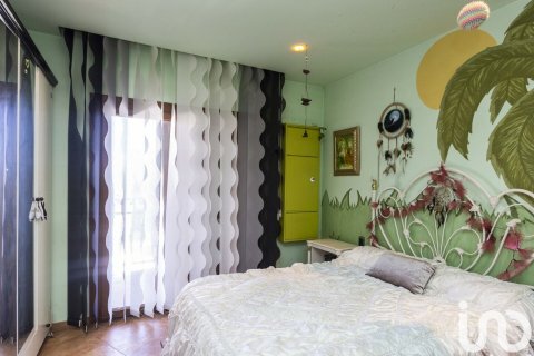 Dom w Sant Boi de Llobregat, Barcelona, Hiszpania 6 sypialni, 300 mkw. nr 154139 – zdjęcie 19