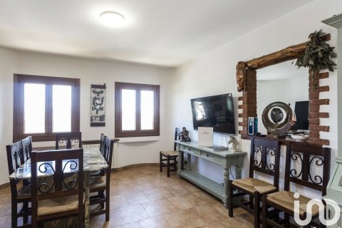 Dom w Sant Boi de Llobregat, Barcelona, Hiszpania 6 sypialni, 300 mkw. nr 154139 – zdjęcie 12