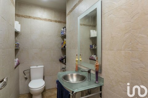 Dom w Sant Boi de Llobregat, Barcelona, Hiszpania 6 sypialni, 300 mkw. nr 154139 – zdjęcie 21