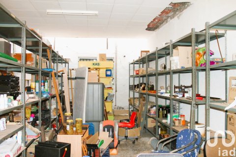 Talo myytävänä La Bisbal Del Penedes, Tarragona, Espanja, 7 makuuhuonetta, 155 m2 No. 154138 - kuva 28