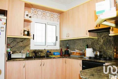 Talo myytävänä La Bisbal Del Penedes, Tarragona, Espanja, 7 makuuhuonetta, 155 m2 No. 154138 - kuva 4