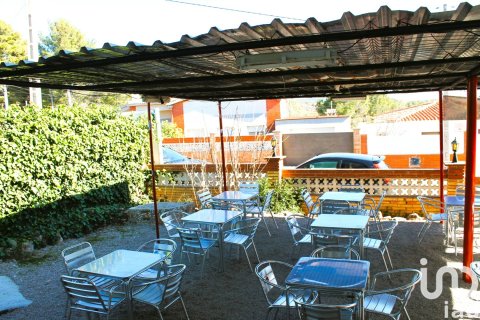 Talo myytävänä La Bisbal Del Penedes, Tarragona, Espanja, 7 makuuhuonetta, 155 m2 No. 154138 - kuva 21