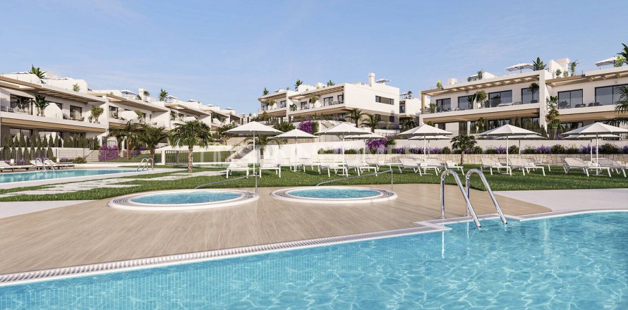 Apartment à Torrevieja, Alicante, Espagne 3 chambres, 94 m2 No. 161598