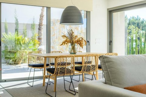 Huvila myytävänä Pinar De Campoverde, Alicante, Espanja, 3 makuuhuonetta, 155 m2 No. 114818 - kuva 14