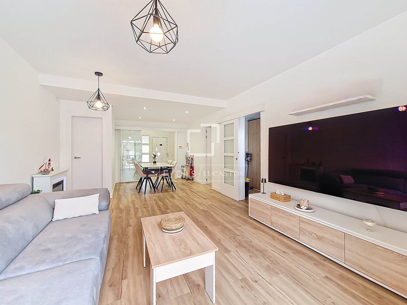 Villa i Vilanova i la Geltru, Barcelona, Spanien 4 sovrum, 176 kvm. Nr. 161381