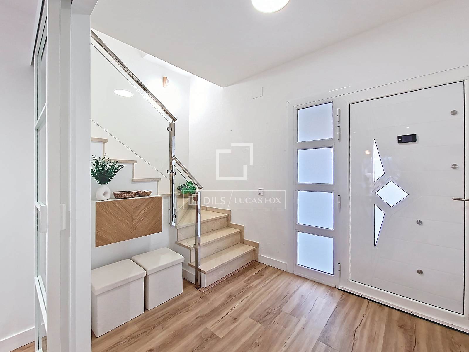Villa i Vilanova i la Geltru, Barcelona, Spanien 4 sovrum, 176 kvm. Nr. 161381