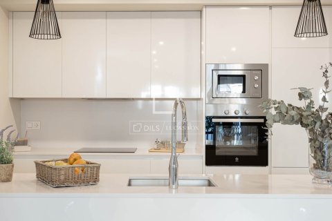 Lägenhet till salu i Barcelona, Spanien 3 sovrum, 92 kvm. Nr. 161382 - foto 12