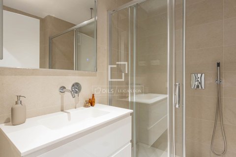 Lägenhet till salu i Barcelona, Spanien 3 sovrum, 92 kvm. Nr. 161382 - foto 26