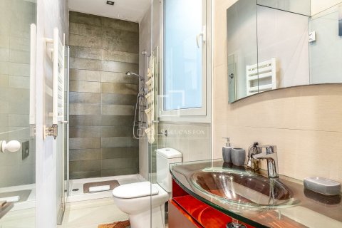 Lägenhet till salu i Barcelona, Spanien 2 sovrum, 82 kvm. Nr. 161380 - foto 22