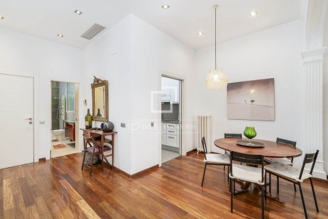 Lägenhet till salu i Barcelona, Spanien 2 sovrum, 82 kvm. Nr. 161380 - foto 27