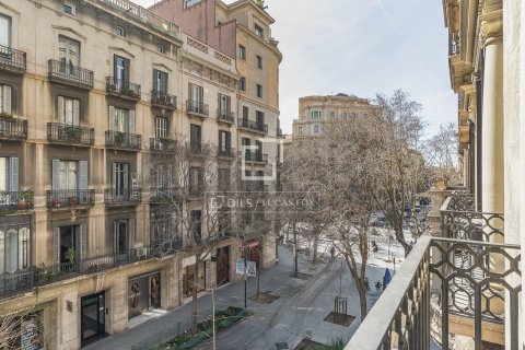 Lägenhet till salu i Barcelona, Spanien 2 sovrum, 82 kvm. Nr. 161380 - foto 18
