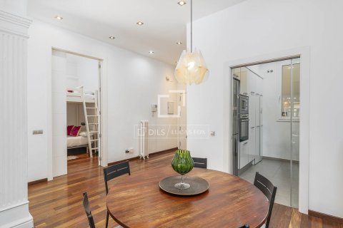 Lägenhet till salu i Barcelona, Spanien 2 sovrum, 82 kvm. Nr. 161380 - foto 12