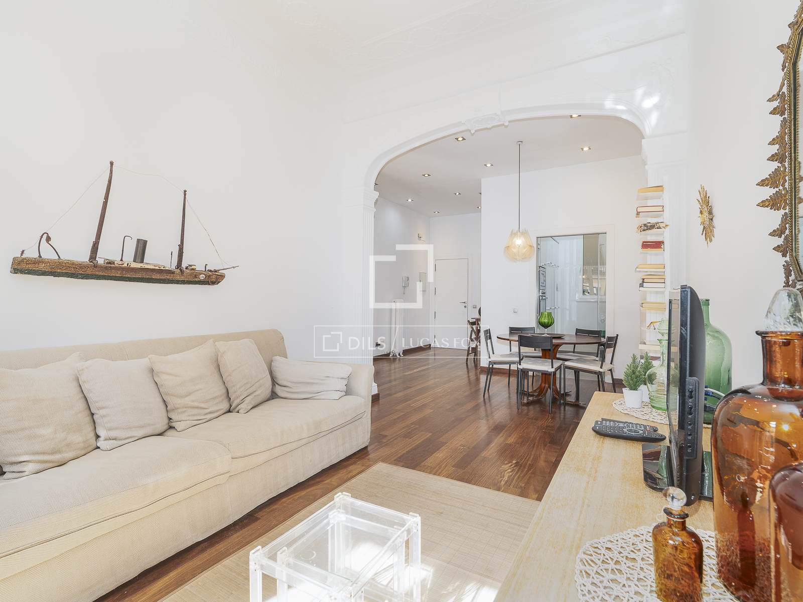 Huoneisto Barcelona, Espanja 2 makuuhuonetta, 82 m2 No. 161380