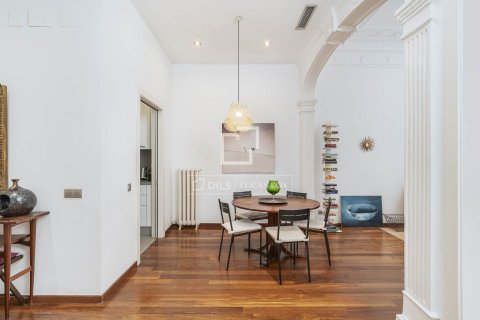 Lägenhet till salu i Barcelona, Spanien 2 sovrum, 82 kvm. Nr. 161380 - foto 7