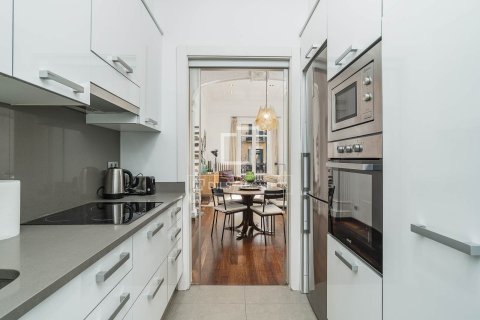 Lägenhet till salu i Barcelona, Spanien 2 sovrum, 82 kvm. Nr. 161380 - foto 8