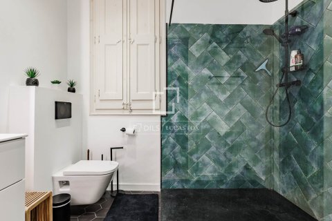 Lägenhet till salu i Barcelona, Spanien 2 sovrum, 105 kvm. Nr. 161384 - foto 26