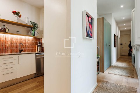 Lägenhet till salu i Barcelona, Spanien 2 sovrum, 105 kvm. Nr. 161384 - foto 12