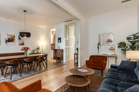 Lägenhet till salu i Barcelona, Spanien 2 sovrum, 105 kvm. Nr. 161384 - foto 7