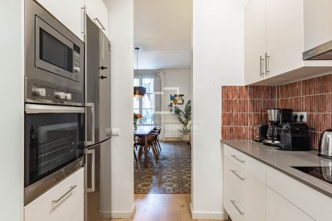 Lägenhet till salu i Barcelona, Spanien 2 sovrum, 105 kvm. Nr. 161384 - foto 13