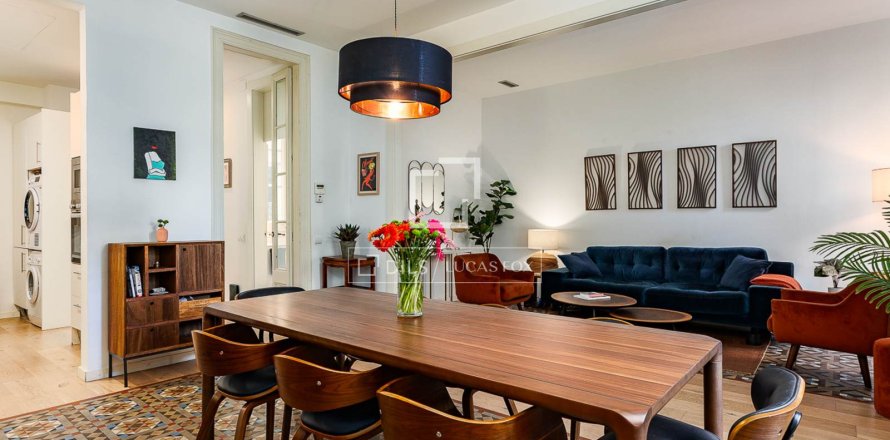 Lägenhet i Barcelona, Spanien 2 sovrum, 105 kvm. Nr. 161384