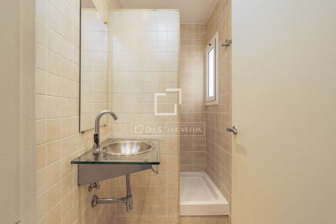 Lägenhet till salu i Barcelona, Spanien 2 sovrum, 63 kvm. Nr. 161379 - foto 21