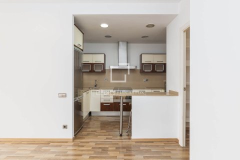 Lägenhet till salu i Barcelona, Spanien 2 sovrum, 63 kvm. Nr. 161379 - foto 12